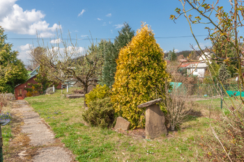 Prodej pozemku 522 m², Lom