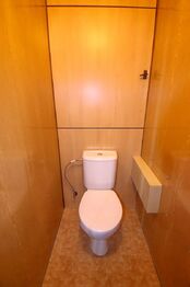 WC - Pronájem bytu 2+kk v družstevním vlastnictví 42 m², České Budějovice