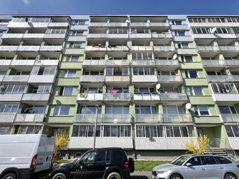 Prodej bytu 1+1 v osobním vlastnictví 33 m², Chomutov