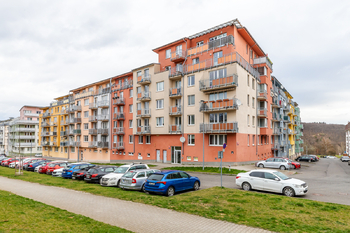 pohled na dům - Prodej bytu 3+kk v osobním vlastnictví 110 m², Praha 4 - Kunratice