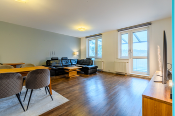 obývací pokoj - Prodej bytu 3+kk v osobním vlastnictví 110 m², Praha 4 - Kunratice