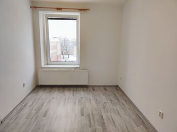 Pronájem bytu 1+1 v osobním vlastnictví 46 m², Pardubice