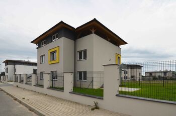 Pronájem bytu 3+1 v osobním vlastnictví 104 m², Úhonice