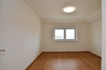 Pronájem bytu 3+1 v osobním vlastnictví 104 m², Úhonice