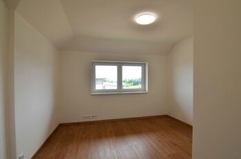 Pronájem bytu 3+1 v osobním vlastnictví 104 m², Úhonice
