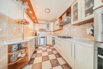 Prodej bytu 4+1 v osobním vlastnictví 93 m², Kladno