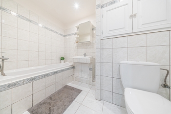 Prodej bytu 4+1 v osobním vlastnictví 93 m², Kladno