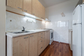kuchyn - Pronájem bytu 2+kk v družstevním vlastnictví 43 m², Praha 4 - Chodov