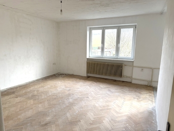 Prodej bytu 3+1 v osobním vlastnictví 72 m², Zašovice