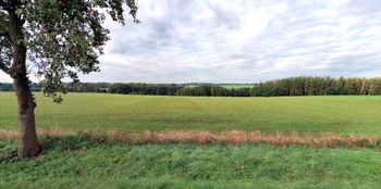 Prodej pozemku 22505 m², Úmonín