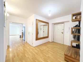 Pronájem bytu 3+kk v osobním vlastnictví 101 m², Praha 7 - Holešovice