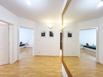 Pronájem bytu 3+kk v osobním vlastnictví 101 m², Praha 7 - Holešovice