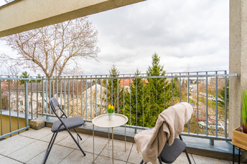 Balkon - Prodej bytu 2+kk v osobním vlastnictví 55 m², Praha 9 - Letňany