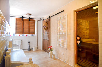 koupelna - Prodej domu 213 m², Velké Bílovice