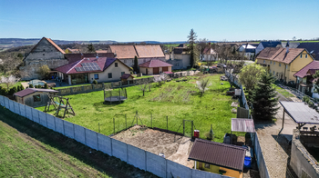 Pohled shora - stavební parcely - Prodej domu 152 m², Žatec