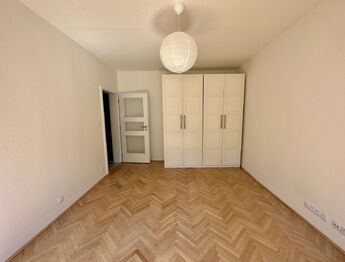 Prodej bytu 2+1 v osobním vlastnictví 51 m², Praha 6 - Vokovice
