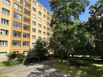 Prodej bytu 2+1 v osobním vlastnictví 51 m², Praha 6 - Vokovice