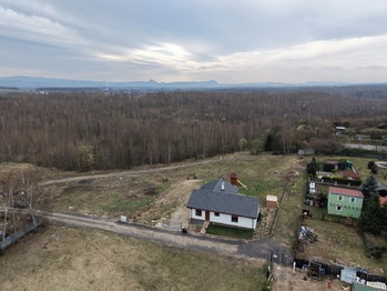 Prodej pozemku 838 m², Košťany