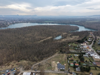 Prodej pozemku 838 m², Košťany
