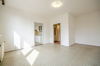 Prodej bytu 1+1 v osobním vlastnictví 32 m², Praha 5 - Hlubočepy