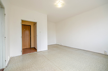 Prodej bytu 1+1 v osobním vlastnictví 32 m², Praha 5 - Hlubočepy