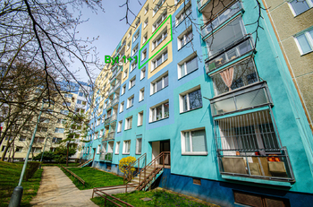 Prodej bytu 1+1 v osobním vlastnictví 32 m², Praha 5 - Hlubočepy