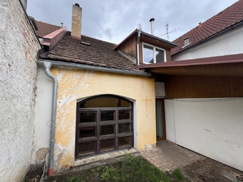 vnitroblok - Prodej domu 126 m², Vysoké Mýto
