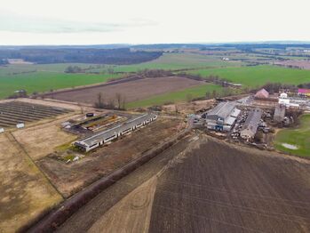 Prodej pozemku 9053 m², Přelouč