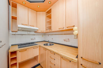 Pronájem bytu 1+kk v osobním vlastnictví 35 m², Praha 8 - Bohnice