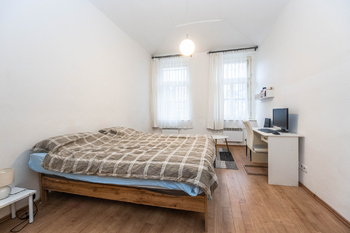 Pronájem bytu 2+1 v osobním vlastnictví 45 m², Praha 2 - Nusle