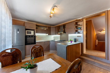 Kuchyň 2.NP - Prodej domu 147 m², Hudlice