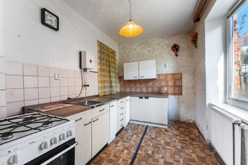 kuchyň 1.NP - Prodej domu 147 m², Hudlice