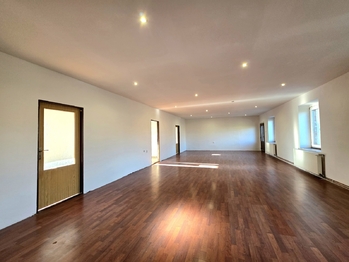 Prodej zemědělského objektu 732 m², Podbořany