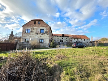 Prodej zemědělského objektu 732 m², Podbořany