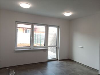 Pronájem domu 68 m², Suchohrdly