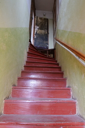 Schody do 2. patra - Prodej domu 170 m², Milevsko