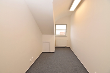 Pronájem kancelářských prostor 12 m², Nymburk