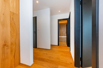 Prodej bytu 4+kk v osobním vlastnictví 73 m², Praha 5 - Stodůlky