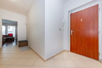 Prodej bytu 2+kk v osobním vlastnictví 55 m², Praha 5 - Zličín