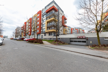 Prodej bytu 2+kk v osobním vlastnictví 55 m², Praha 5 - Zličín