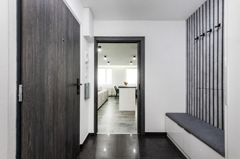 Prodej bytu 3+kk v osobním vlastnictví 73 m², Praha 10 - Horní Měcholupy