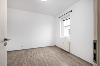 ložnice - Prodej bytu 2+kk v osobním vlastnictví 50 m², České Budějovice