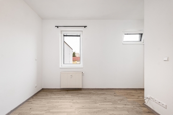 ložnice - Prodej bytu 2+kk v osobním vlastnictví 50 m², České Budějovice