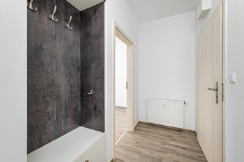 chodba  - Prodej bytu 2+kk v osobním vlastnictví 50 m², České Budějovice