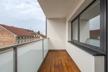 lodžie - Prodej bytu 2+kk v osobním vlastnictví 50 m², České Budějovice