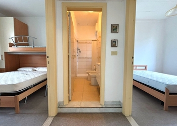 vstup do koupelny a ložnic - Prodej bytu 3+1 v osobním vlastnictví 61 m², Montesilvano