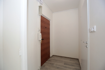 Pronájem bytu 1+kk v osobním vlastnictví 27 m², Litvínov