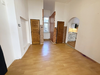 Prodej bytu 2+1 v osobním vlastnictví 97 m², Pardubice