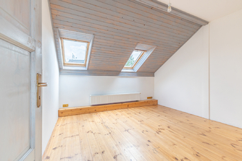 Dětský pokoj - Prodej domu 180 m², Doubek