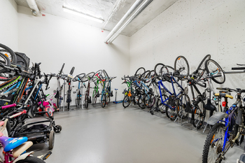 Prodej bytu 2+kk v osobním vlastnictví 64 m², Praha 5 - Hlubočepy